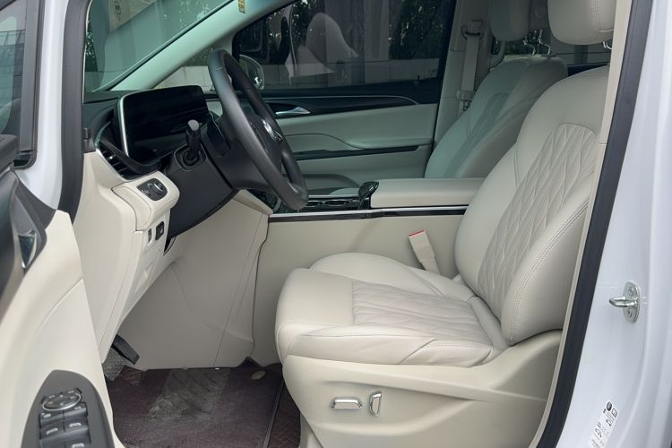 Used Buick GL8 2021 ES Landtrek 653T Comfort Edition Interior 1