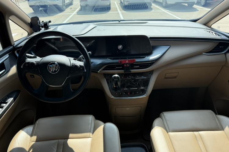 Used Buick GL8 2021 ES Land Cruiser 653T Luxury Edition Interior 1