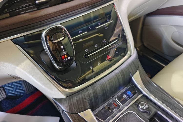 Used Buick GL8 2021 Land Cruiser Executive Class 652T Luxury Model Interior 12