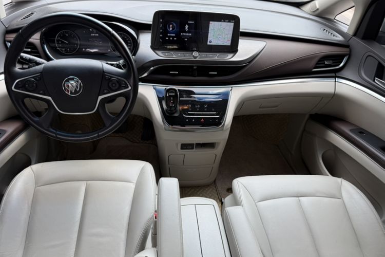 Used Buick GL8 2021 Land Cruiser Executive 652T Premium Model Interior 2