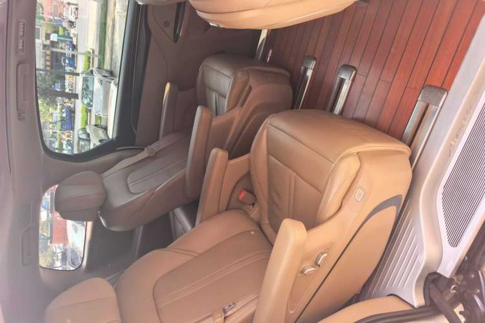 Used Buick GL8 2021 ES Landtrek 653T Luxury Model Interior 2