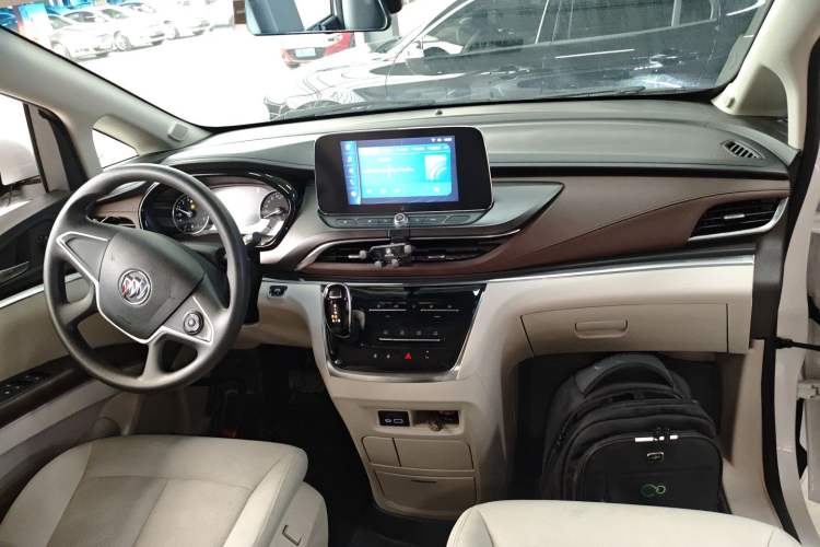 Used Buick GL8 2021 Land Cruiser Executive Class 652T Comfort Model Interior 2