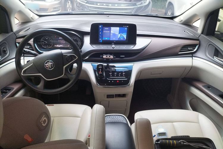 Used Buick GL8 2021 Land Cruiser Executive Class 652T Comfort Model Interior 2