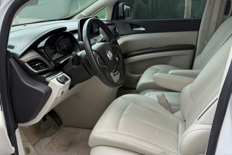 Used Buick GL8 2021 Land Cruiser Executive 652T Premium Model Interior 4