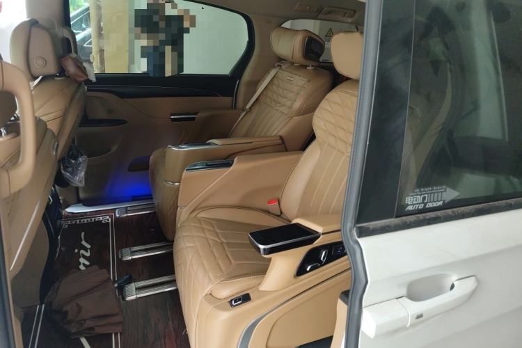 Used Buick GL8 2021 ES Land Cruiser 653T Luxury Edition Interior 4