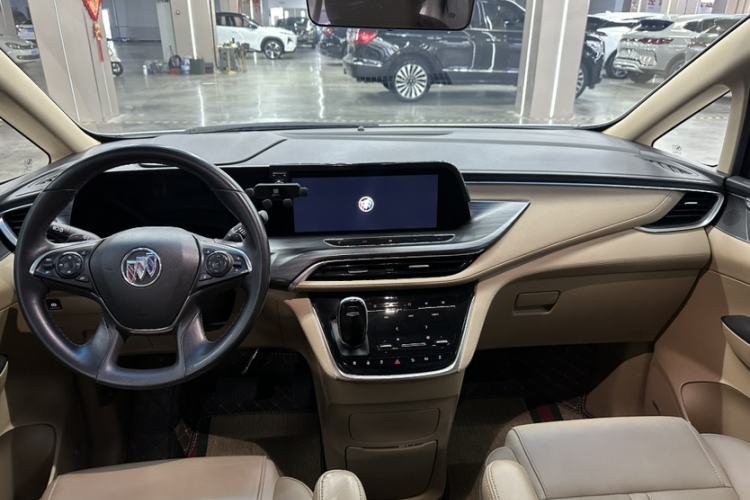 Used Buick GL8 2021 ES Land Cruiser 653T Flagship Model Interior 4