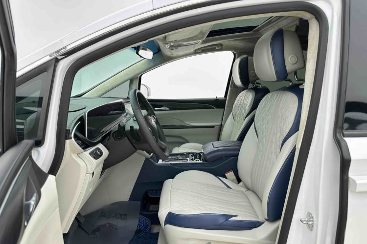 Used Buick GL8 2021 ES Landtrek 653T Comfort Edition Interior 5