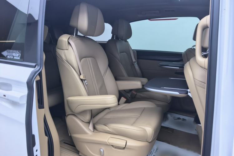 Used Buick GL8 2021 ES Land Cruiser 653T Luxury Edition Interior 5