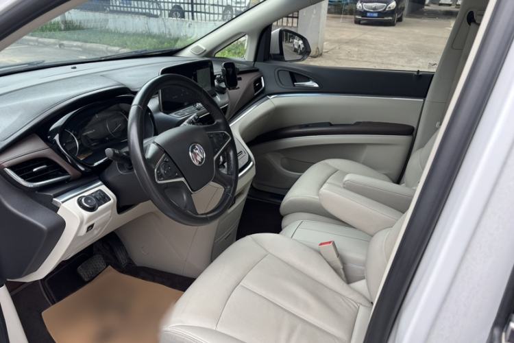 Used Buick GL8 2021 Land Cruiser Executive Class 652T Luxury Model Interior 6