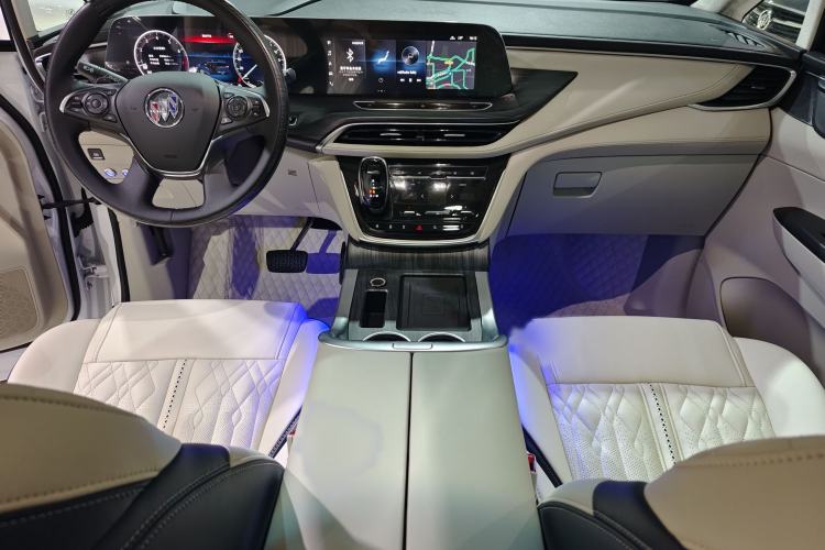 Used Buick GL8 2021 ES Landtrek 653T Comfort Edition Interior 6
