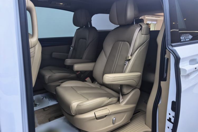 Used Buick GL8 2021 ES Land Cruiser 653T Luxury Edition Interior 8