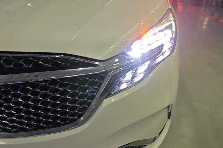 Used Buick GL8 2021 ES Landtrek 653T Comfort Edition Left Front Headlight