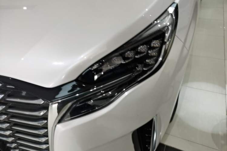 Used Buick GL8 2021 ES Land Cruiser 653T Luxury Edition Left Front Headlight