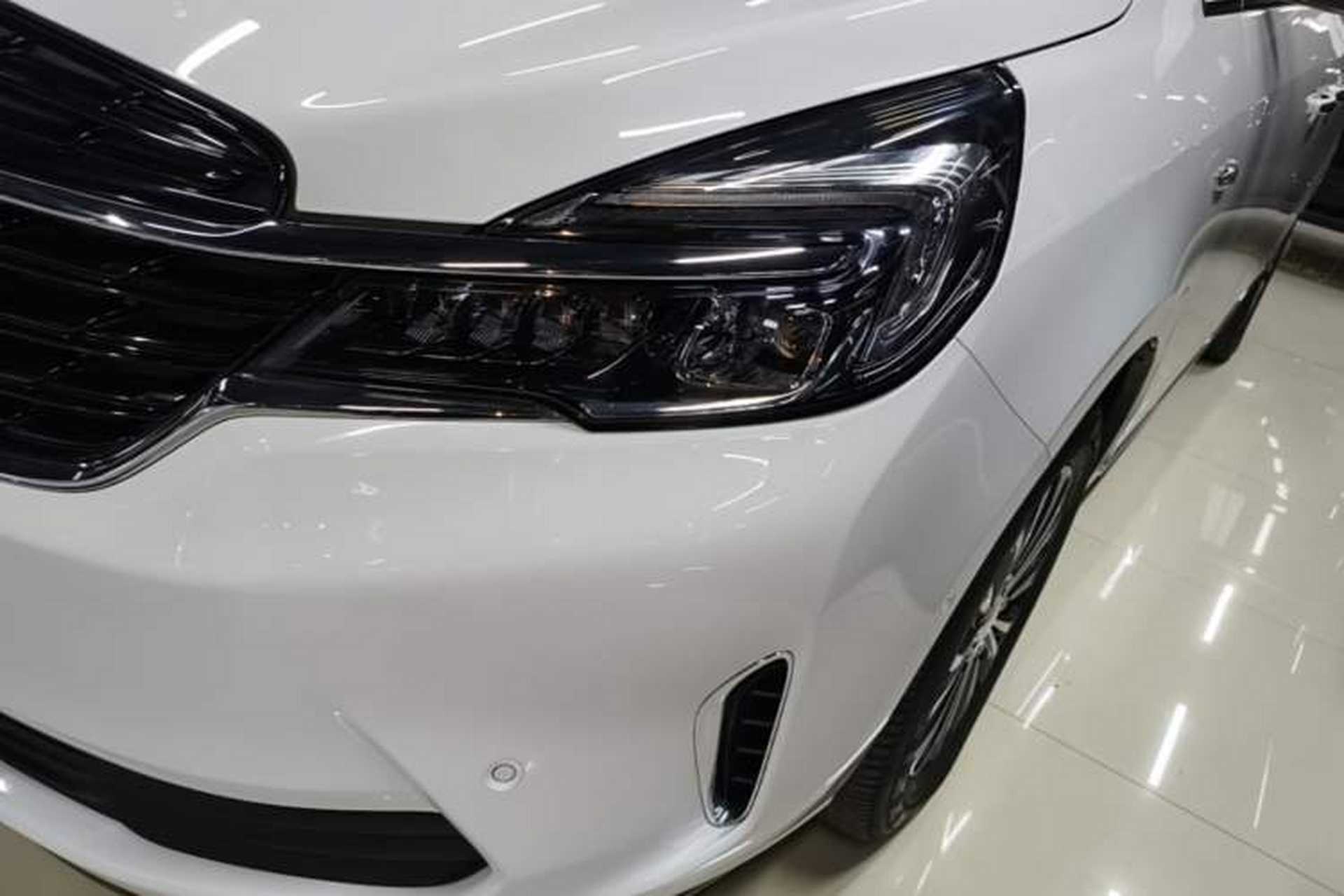 Used Buick GL8 2021 Land Cruiser Executive Class 652T Smart Luxury Model Left Front Headlight