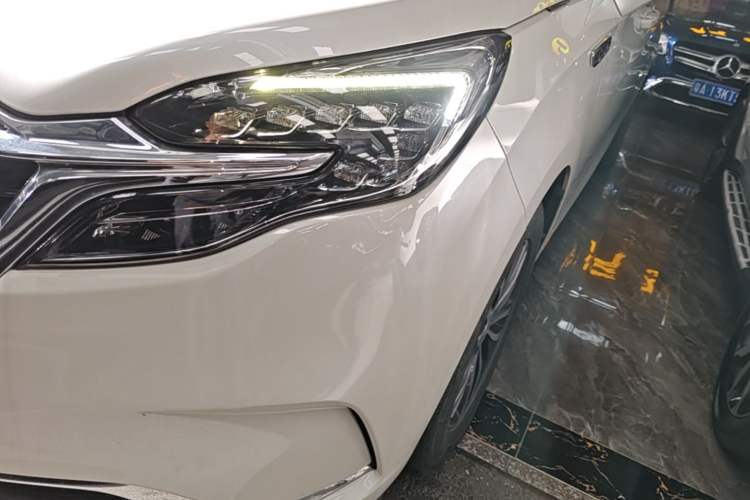 Used Buick GL8 2021 ES Landtrek 653T Comfort Edition Left Front Headlight