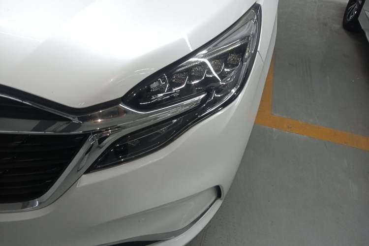 Used Buick GL8 2021 ES Land Cruiser 653T Luxury Edition Left Front Headlight