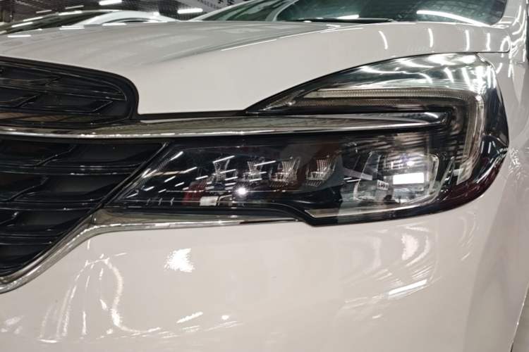 Used Buick GL8 2021 Land Cruiser Executive 652T Premium Model Left Front Headlight