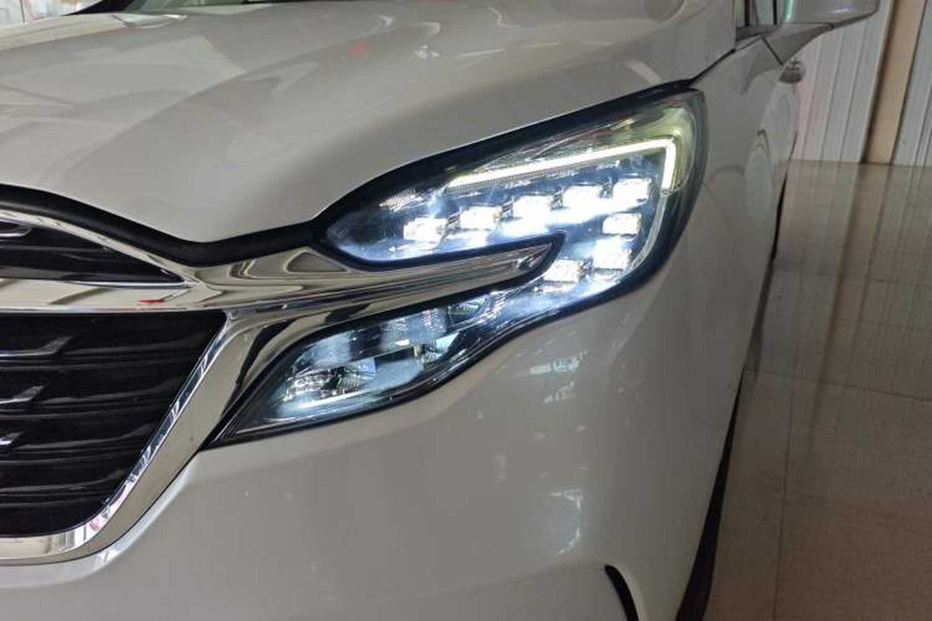 Used Buick GL8 2021 ES Land Cruiser 653T Luxury Edition Left Front Headlight