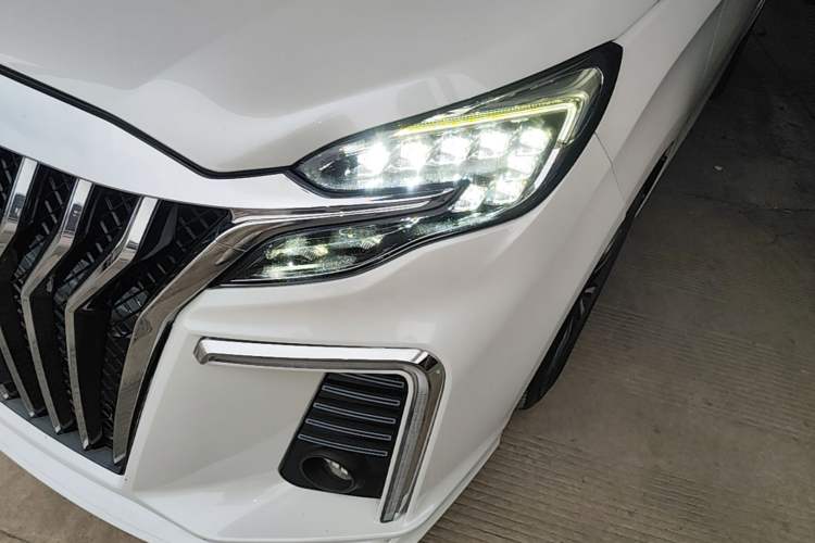 Used Buick GL8 2021 ES Landtrek 653T Comfort Edition Left Front Headlight