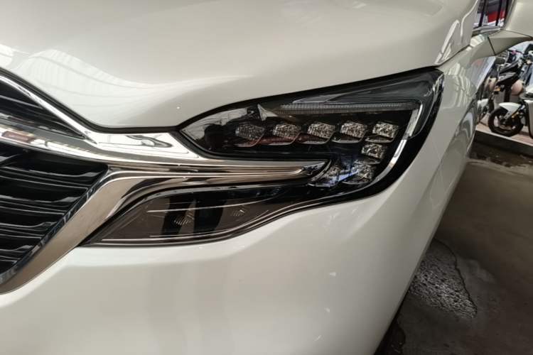Used Buick GL8 2021 ES Land Cruiser 653T Luxury Edition Left Front Headlight
