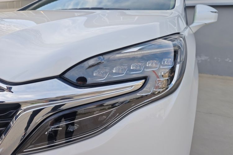 Used Buick GL8 2021 ES Land Cruiser 653T Luxury Edition Left Front Headlight