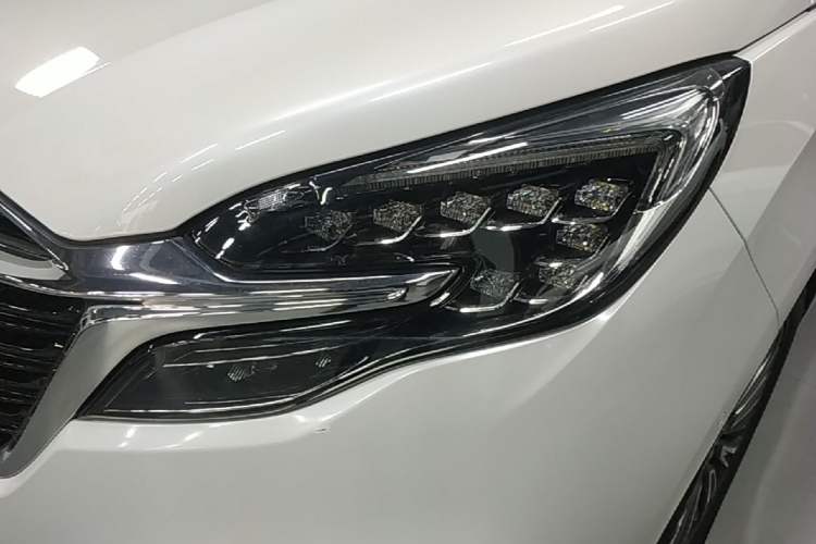 Used Buick GL8 2021 ES Landtrek 653T Luxury Model Left Front Headlight