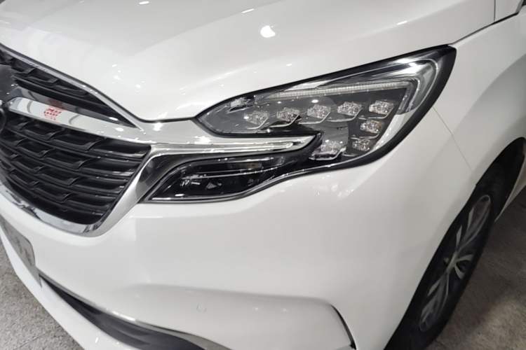Used Buick GL8 2021 ES Land Cruiser 653T Luxury Edition Left Front Headlight