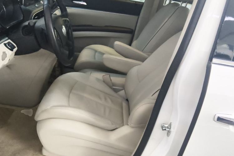 Used Buick GL8 2021 Land Cruiser Executive Class 652T Luxury Model Left Front Seat