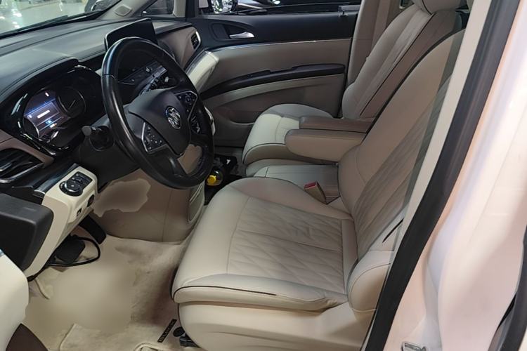 Used Buick GL8 2021 Land Cruiser Executive Class 652T Smart Luxury Model Left Front Seat