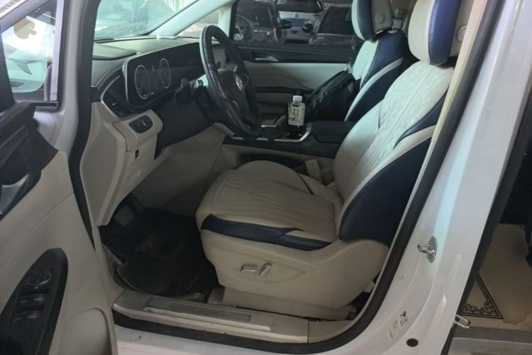 Used Buick GL8 2021 Land Cruiser Executive Class 652T Luxury Model Left Front Seat