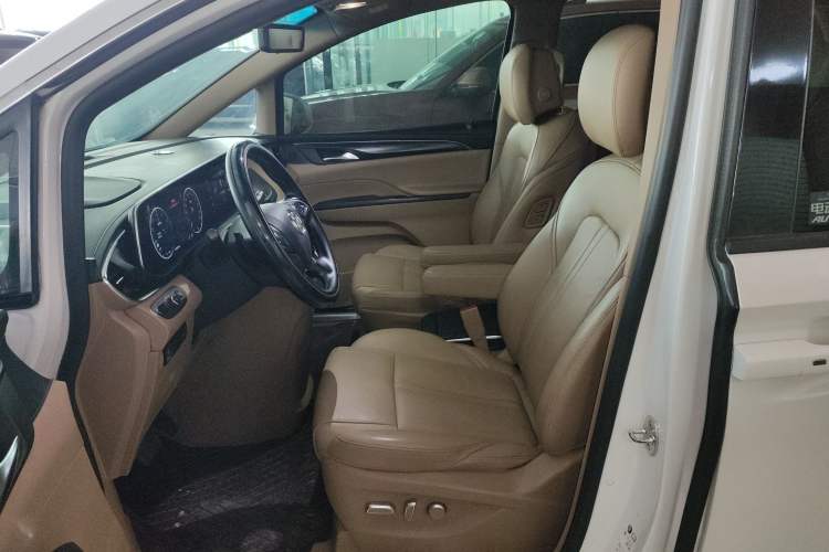 Used Buick GL8 2021 ES Land Cruiser 653T Luxury Edition Left Front Seat