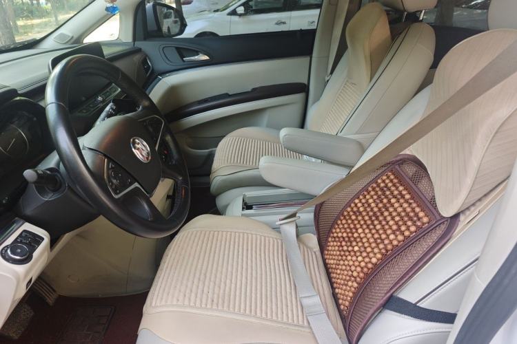 Used Buick GL8 2021 Land Cruiser Executive Class 652T Luxury Model Left Front Seat