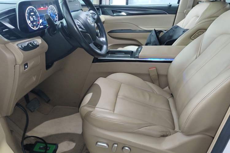 Used Buick GL8 2021 ES Land Cruiser 653T Luxury Edition Left Front Seat