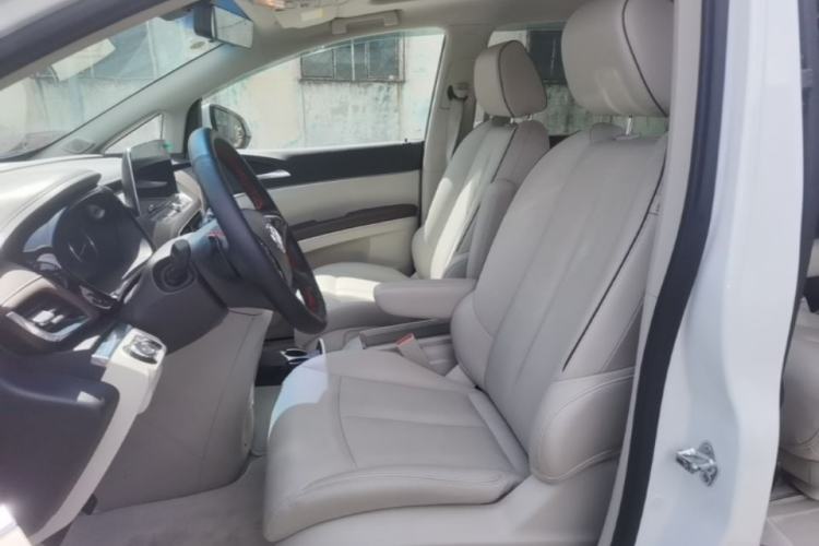 Used Buick GL8 2021 Land Cruiser Executive 652T Premium Model Left Front Seat