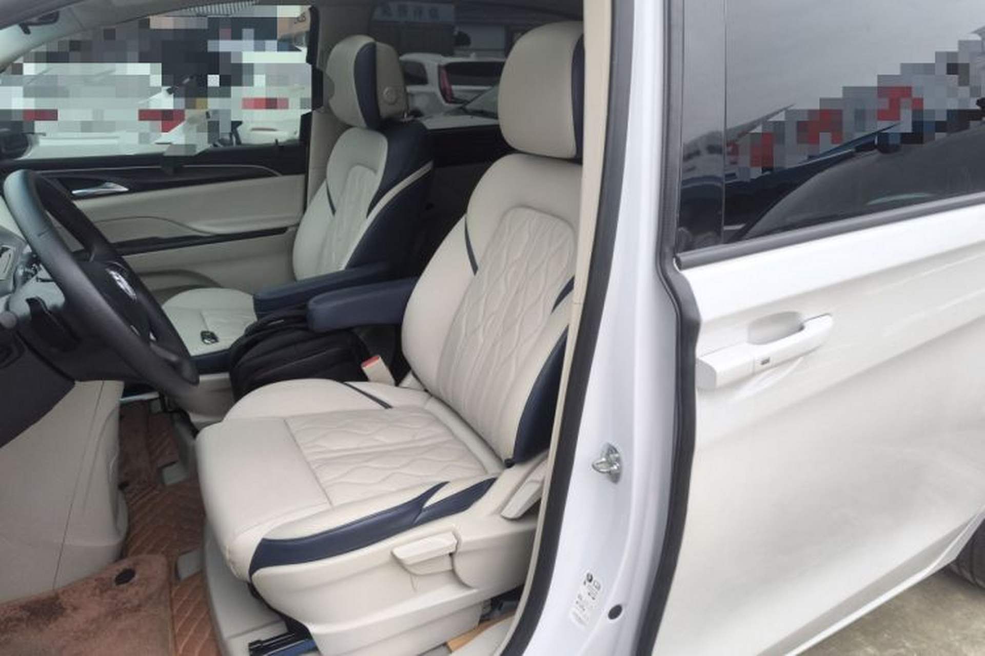 Used Buick GL8 2021 ES Landtrek 653T Comfort Edition Left Front Seat