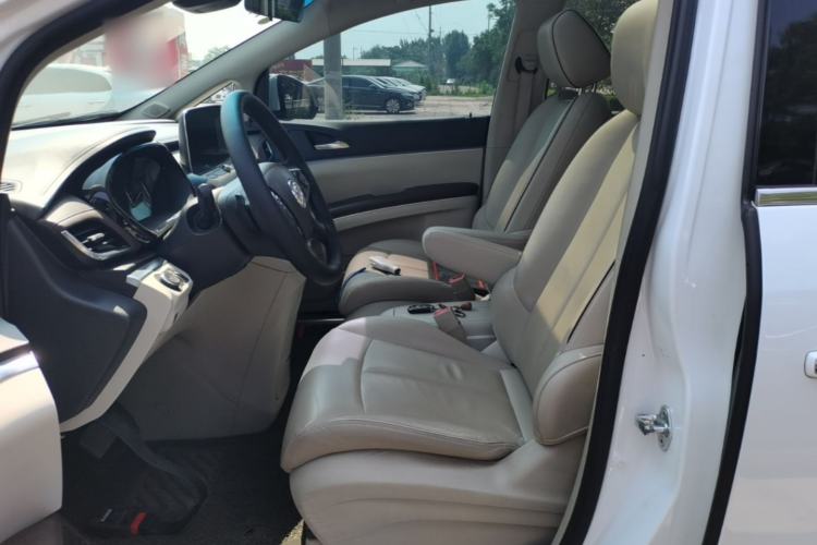 Used Buick GL8 2021 Land Cruiser Executive Class 652T Smart Luxury Model Left Front Seat
