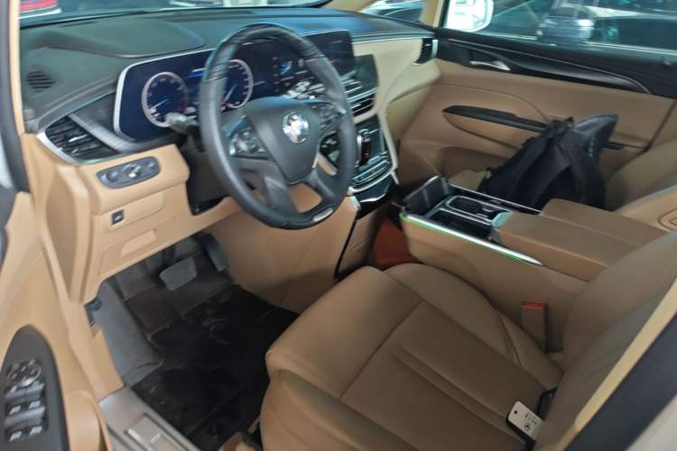 Used Buick GL8 2021 ES Land Cruiser 653T Luxury Edition Left Front Seat