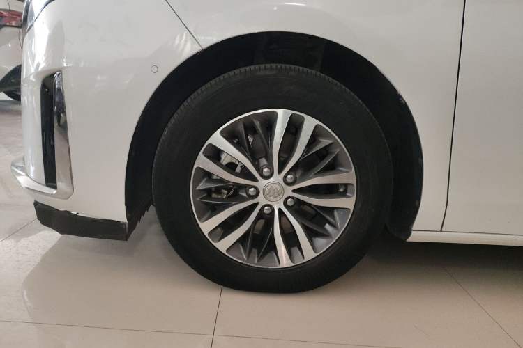 Used Buick GL8 2021 ES Land Cruiser 653T Luxury Edition Left Front Wheel Hub