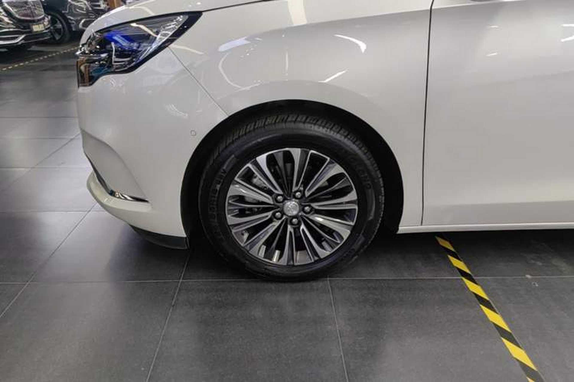 Used Buick GL8 2021 ES Landtrek 653T Luxury Model Left Front Wheel Hub