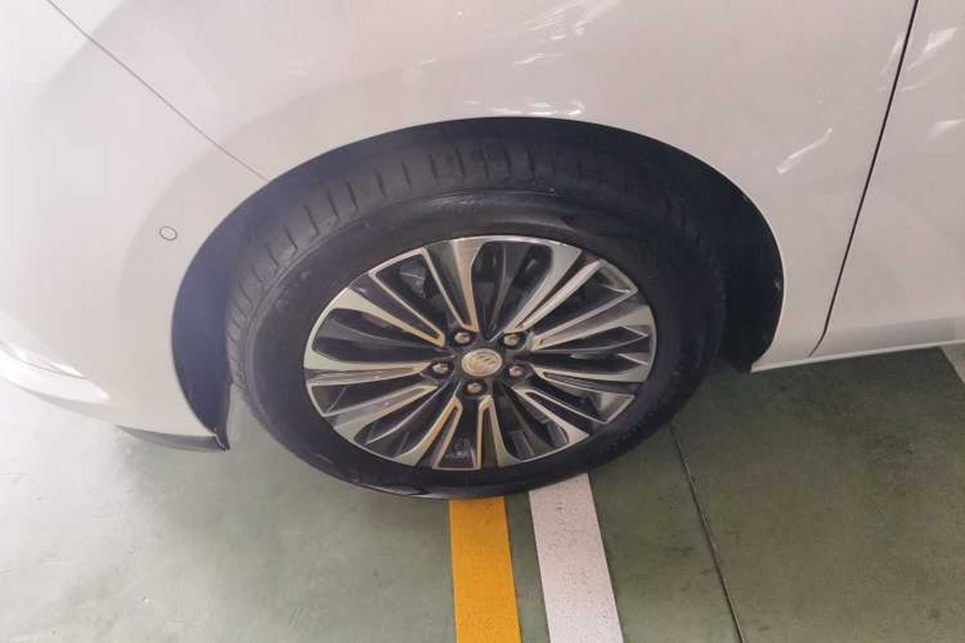 Used Buick GL8 2021 ES Landtrek 653T Luxury Model Left Front Wheel Hub