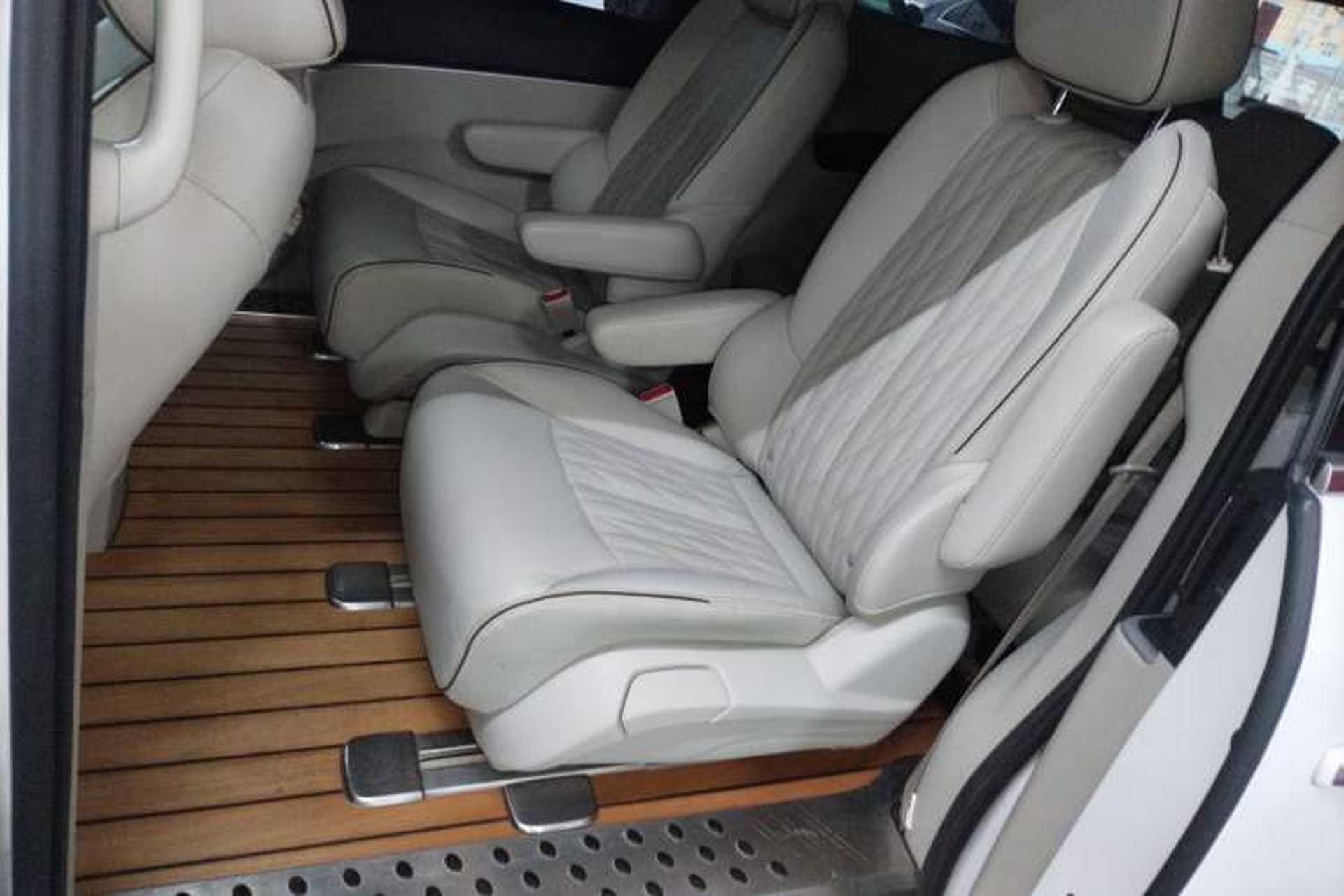 Used Buick GL8 2021 Land Cruiser Executive Class 652T Luxury Model Left Rear Seat