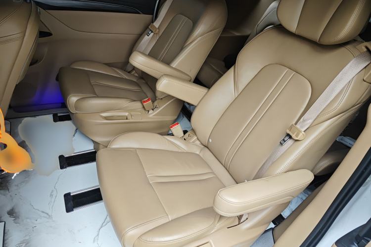 Used Buick GL8 2021 ES Land Cruiser 653T Luxury Edition Left Rear Seat