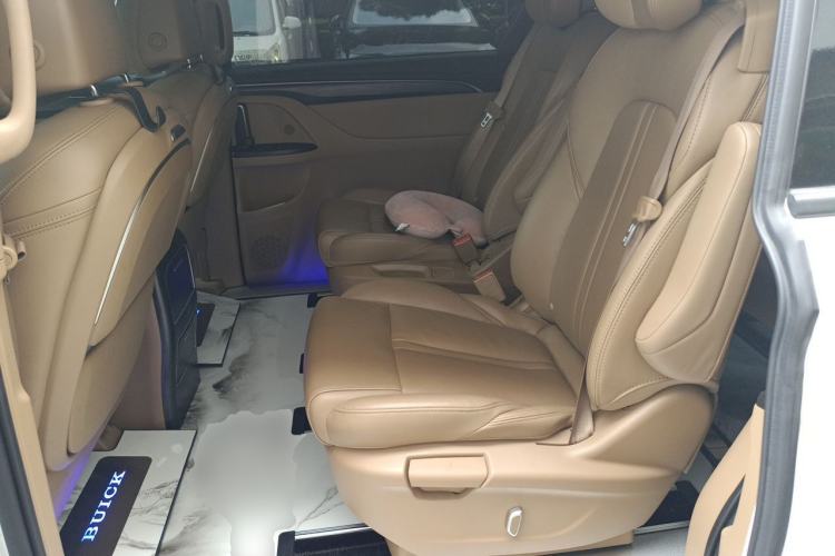 Used Buick GL8 2021 ES Land Cruiser 653T Luxury Edition Left Rear Seat