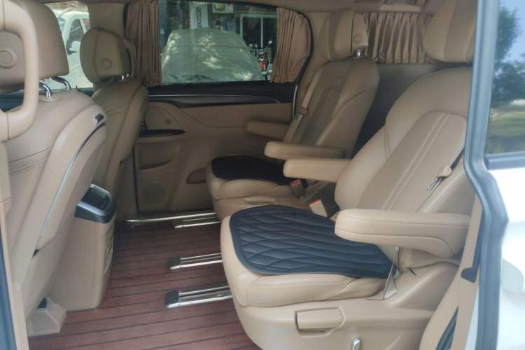 Used Buick GL8 2021 ES Land Cruiser 653T Luxury Edition Left Rear Seat