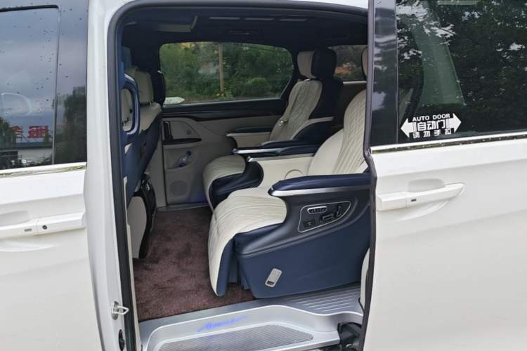 Used Buick GL8 2021 ES Landtrek 653T Comfort Edition Left Rear Seat