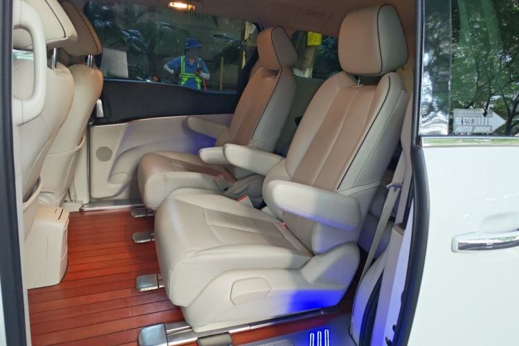 Used Buick GL8 2021 Land Cruiser Executive Class 652T Luxury Model Left Rear Seat