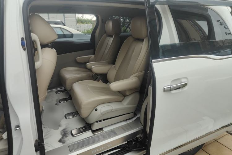 Used Buick GL8 2021 Land Cruiser Executive Class 652T Comfort Model Left Rear Seat