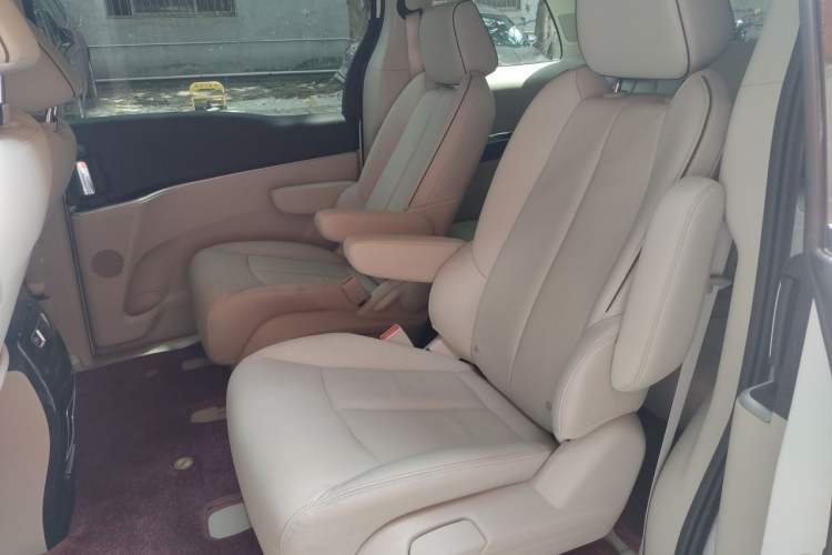 Used Buick GL8 2021 Land Cruiser Executive Class 652T Luxury Model Left Rear Seat