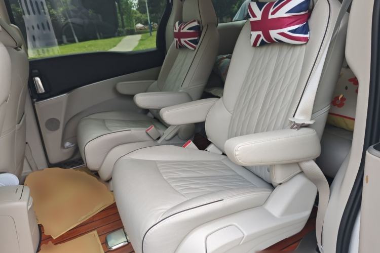 Used Buick GL8 2021 Land Cruiser Executive Class 652T Luxury Model Left Rear Seat