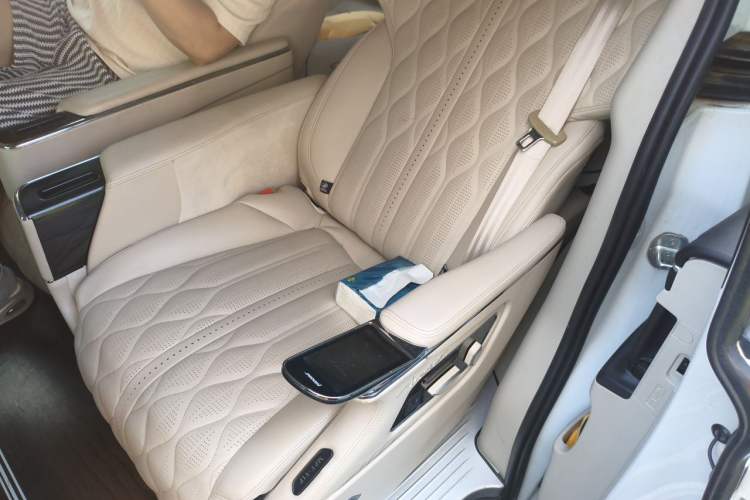 Used Buick GL8 2021 ES Landtrek 653T Comfort Edition Left Rear Seat